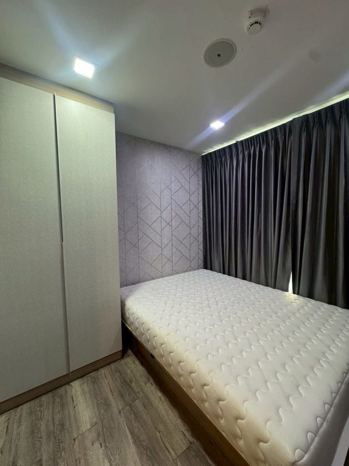 ให้เช่าคอนโดรัชดา ห้วยขวาง : ✨Brown Condo Huaikwang  12,000/เดือน ‼️ นั่งวิน 15 บาท ถึง mrt ห้วยขวาง ‼️