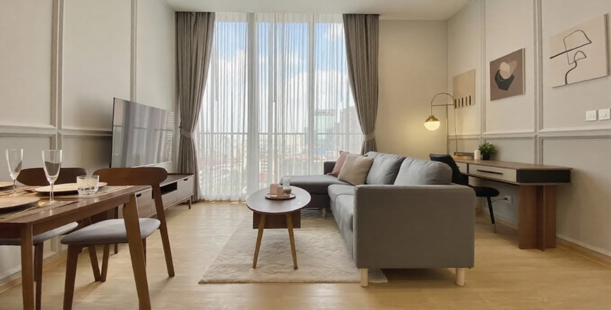 ให้เช่าคอนโดสุขุมวิท อโศก ทองหล่อ : Rare unit - 1 bed 56sqm ✨