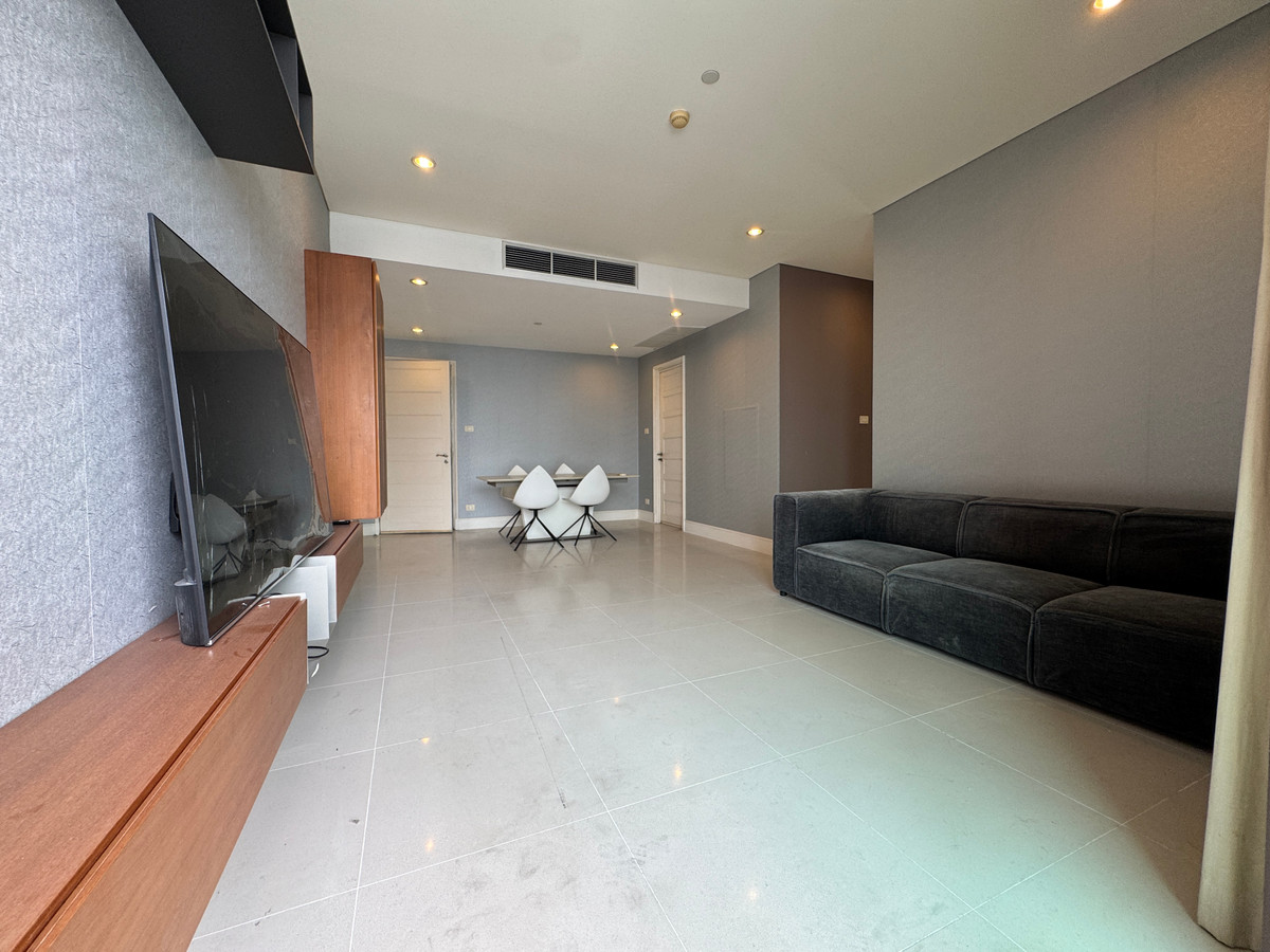 ให้เช่าคอนโดสุขุมวิท อโศก ทองหล่อ : ✨ Luxury Spacious Residence in Aguston Sukhumvit 22 | Large 2-Bedroom with Private Lift Access