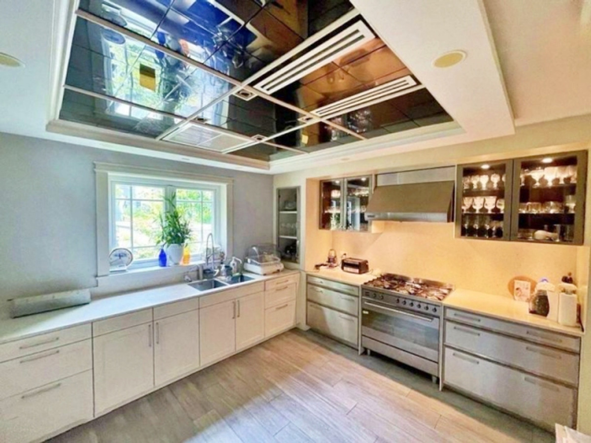 ขายบ้านแจ้งวัฒนะ เมืองทอง : คฤหาสน์หรู ใจกลางเมือง เมืองทองธานี โครงการ 5 ทำเลศักยภาพ ใกล้ทางด่วน–ศูนย์ราชการ–สนามบินดอนเมือง พร้อมเข้าอยู่