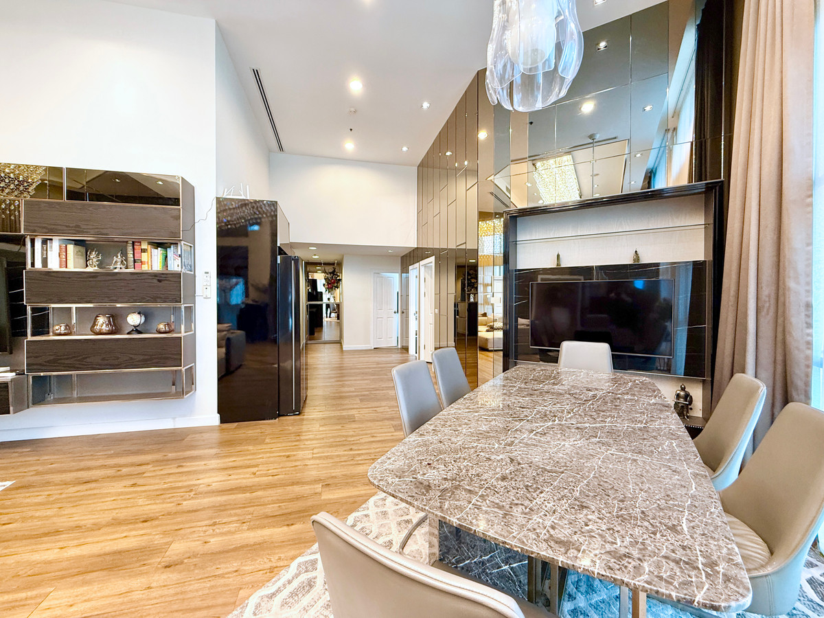 ให้เช่าคอนโดพระราม 9 เพชรบุรีตัดใหม่ RCA : 🚀 Belle Grand พระราม9 - 147ตรม. Penthouse เพดานสูง Clip(4K) 092-545-6151 (ทีม)