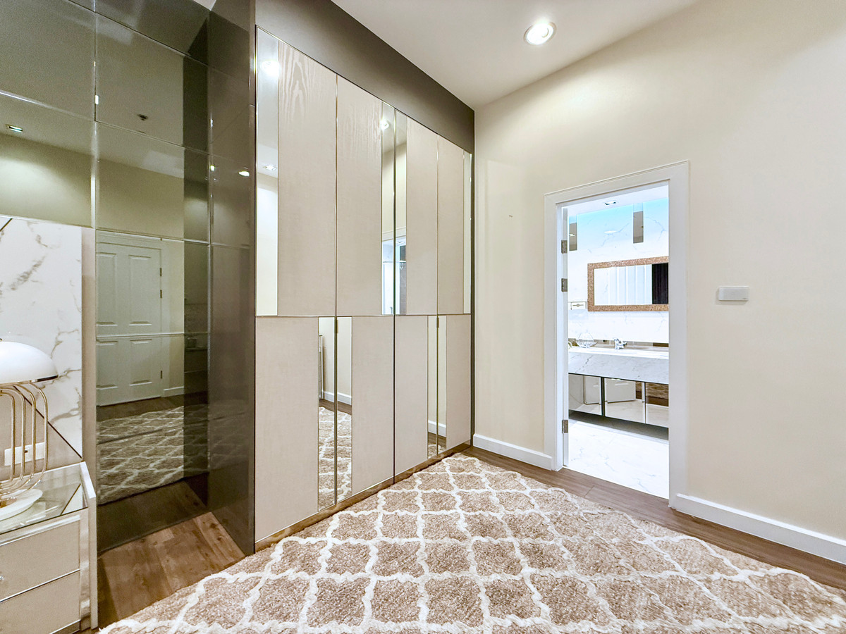 ให้เช่าคอนโดพระราม 9 เพชรบุรีตัดใหม่ RCA : 🚀 Belle Grand พระราม9 - 147ตรม. Penthouse เพดานสูง Clip(4K) 092-545-6151 (ทีม)