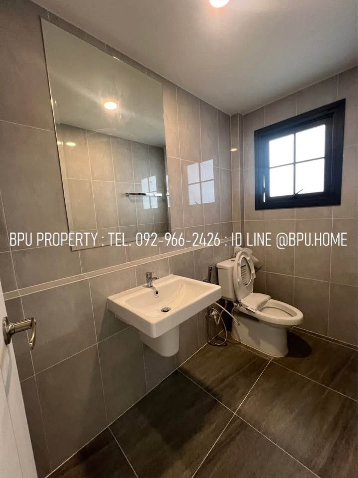 For RentHouseBangna, Bearing, Lasalle : ** 4 Bedrooms Single House for Rent ** Centro Bangna Near Mega Bangna (New Project Phase 2)