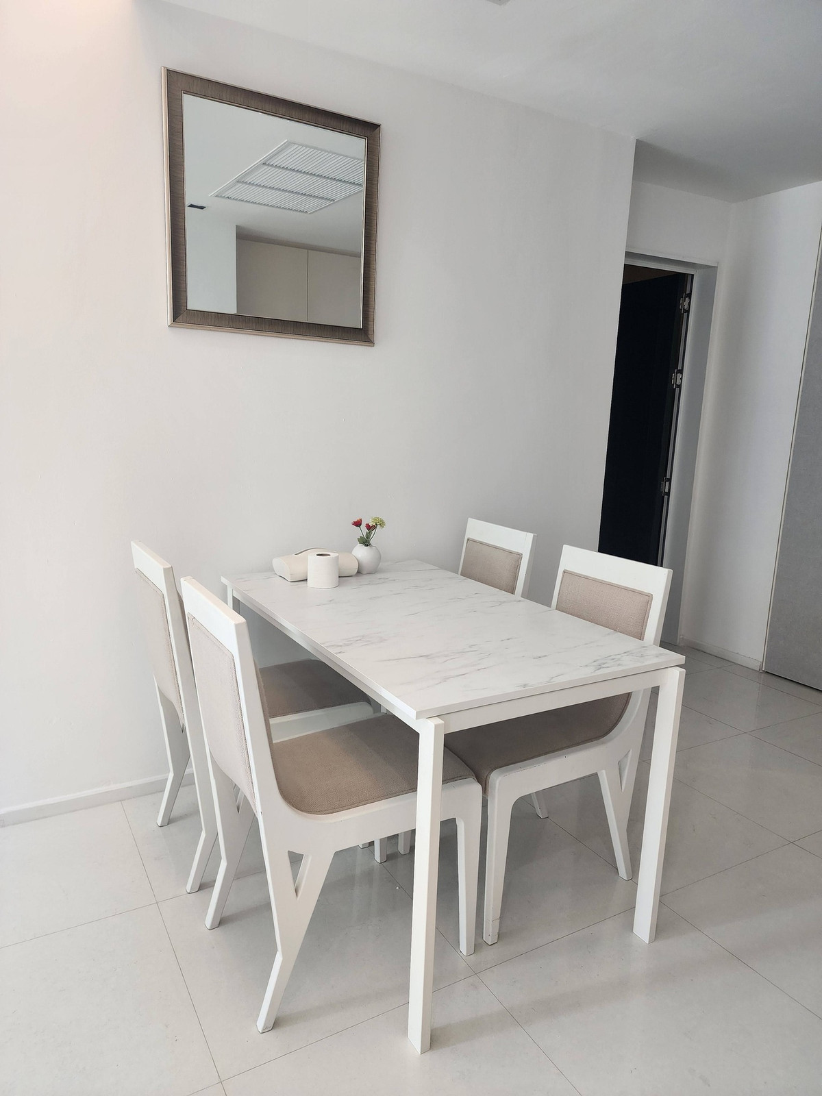 ให้เช่าคอนโดสาทร นราธิวาส : ให้เช่า  พร้อมอยู่ Condo The bangkok Sathaorn