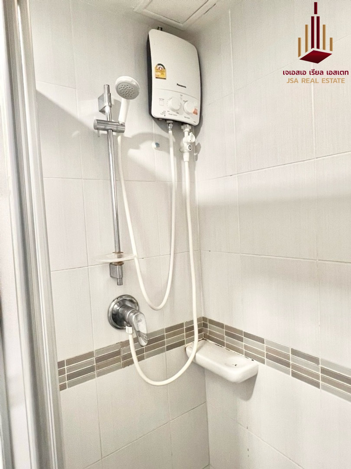 ขายคอนโดพัฒนาการ ศรีนครินทร์ : ✨ For Sale: Lumpini Place Srinakarin - Huamark Station Condo ✨  💰 Only 2,720,000 THB