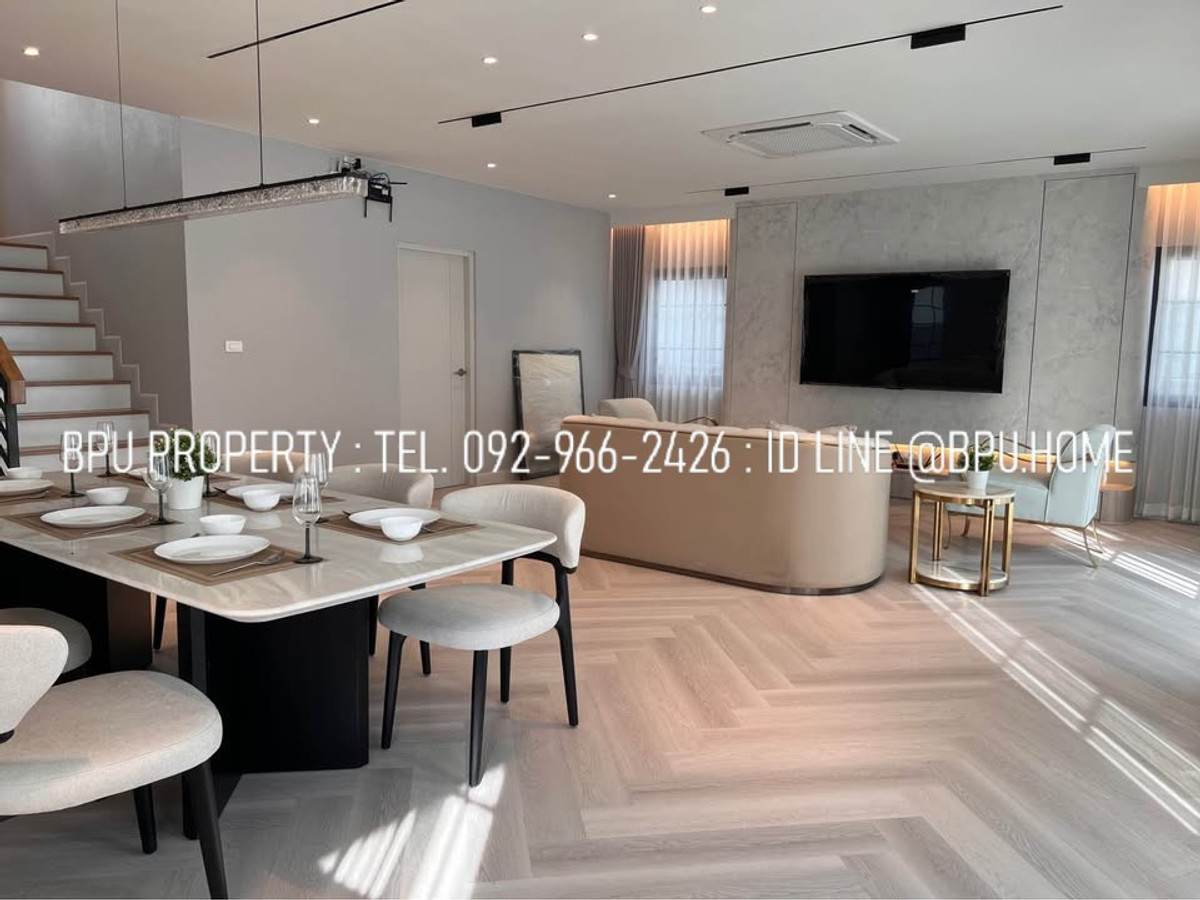 For RentHouseBangna, Bearing, Lasalle : ** 4 Bedrooms Single House for Rent ** Centro Bangna Near Mega Bangna (New Project Phase 2)