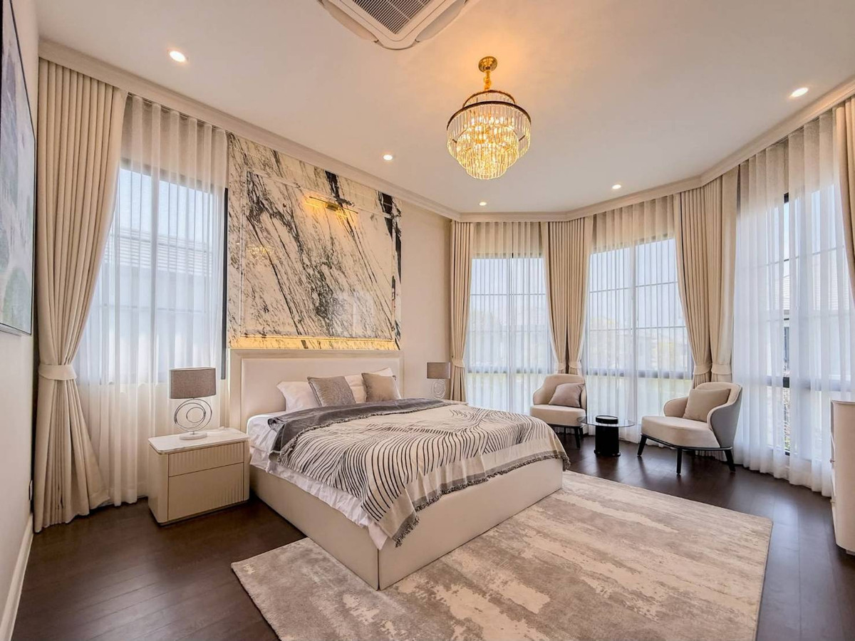 For RentHousePattanakan, Srinakarin : 📌 For sale/rent, luxury house in Narasiri mansion style, Krungthep Kreetha, 2-story detached house, Top Ultra Luxury Collection luxury project from Sansiri.