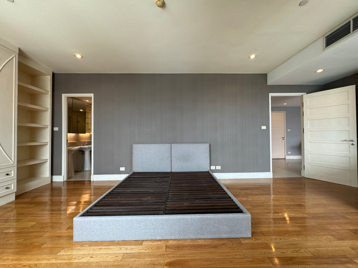 ให้เช่าคอนโดสุขุมวิท อโศก ทองหล่อ : ✨ Luxury Spacious Residence in Aguston Sukhumvit 22 | Large 2-Bedroom with Private Lift Access