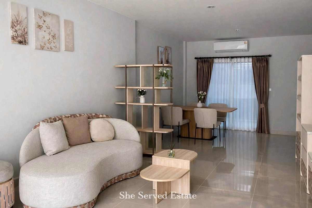 ให้เช่าบ้านสมุทรปราการ สำโรง : ให้เช่า ◈ Pleno Sukhumvit–Bangna 4 ◈ บ้านใหม่สไตล์ Modern & Nature ใกล้ Mega Bangna • ที่ดิน 23.4 ตารางวา • พื้นที่ใช้สอย 150 ตารางเมตร • 3 ห้องนอน 3 ห้องน้ำ 2 ที่จอดรถ