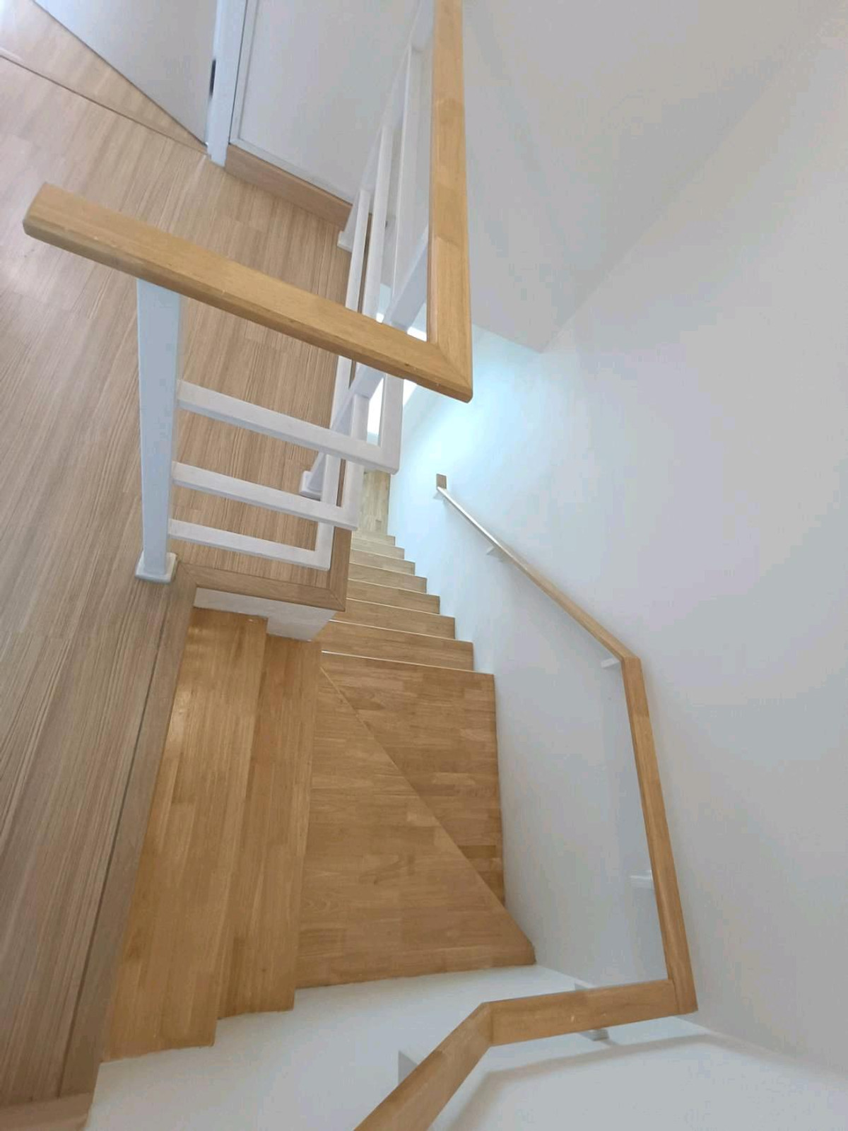 ขายทาวน์โฮมลาดกระบัง สุวรรณภูมิ : บ้านคุณภาพในทำเลที่ใช่ ราคาตัดสินใจง่าย หลังบ้านไม่ชนใคร เป็นส่วนตัว