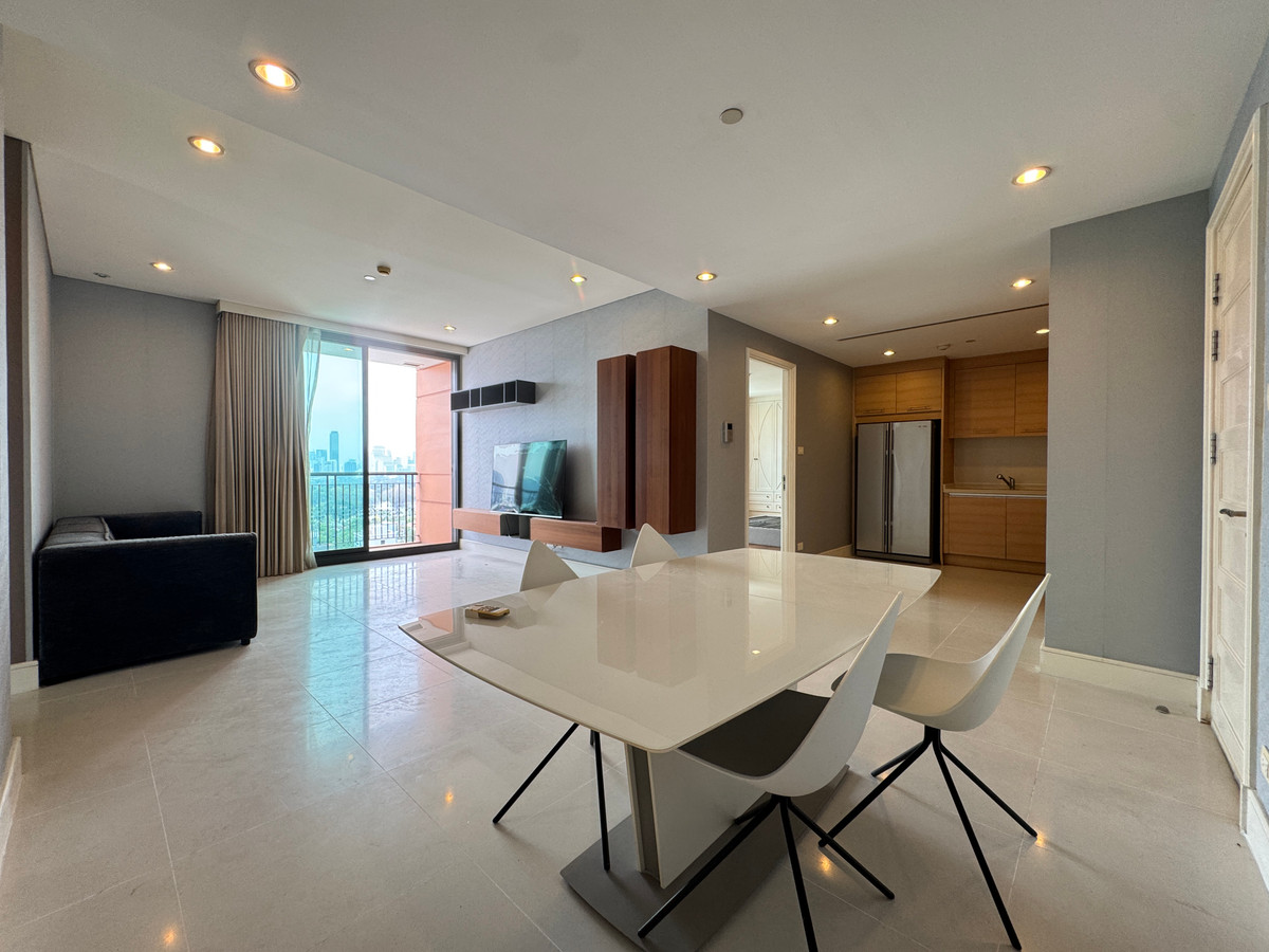 ให้เช่าคอนโดสุขุมวิท อโศก ทองหล่อ : ✨ Luxury Spacious Residence in Aguston Sukhumvit 22 | Large 2-Bedroom with Private Lift Access