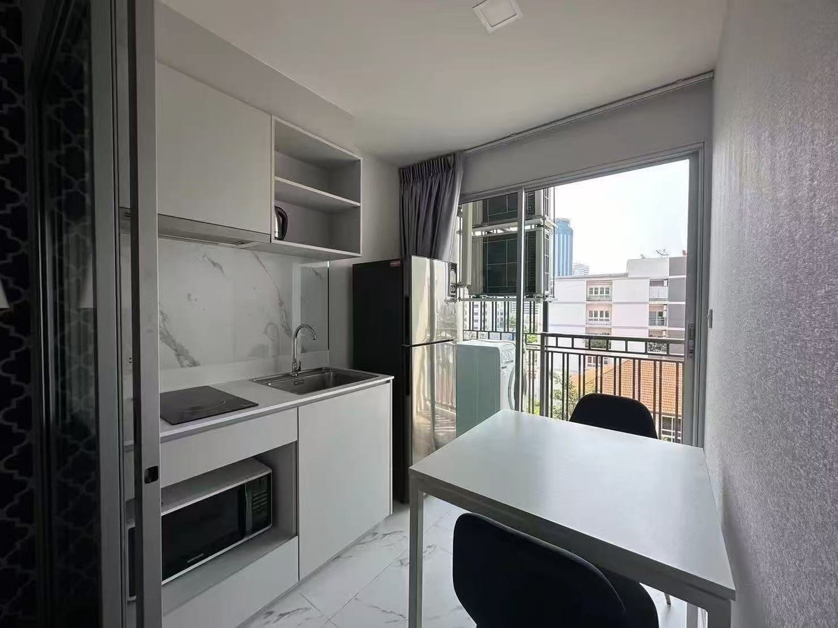 ขายคอนโดลาดพร้าว เซ็นทรัลลาดพร้าว : ขายคอนโด เดอะ ทรี ลาดพร้าว 15 1 ห้องนอน 2M