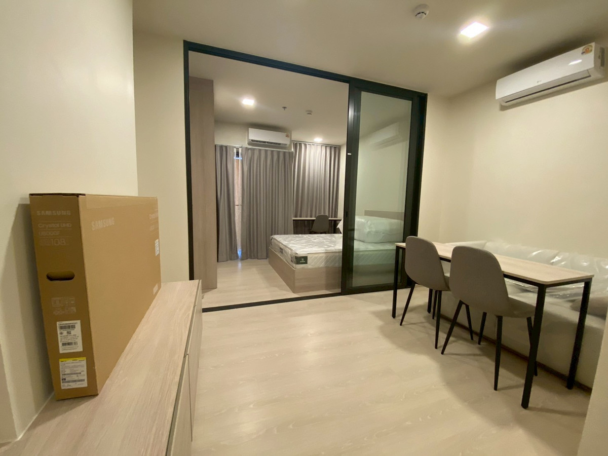 ให้เช่าคอนโดวงเวียนใหญ่ เจริญนคร : 🔥ให้เช่าด่วน!🔥𝗙𝗟𝗢 𝗯𝘆 𝗦𝗮𝗻𝘀𝗶𝗿𝗶 1 BED พร้อมเฟอร์ฯ+เครื่องใช้ไฟฟ้า ราคาดีที่สุด 