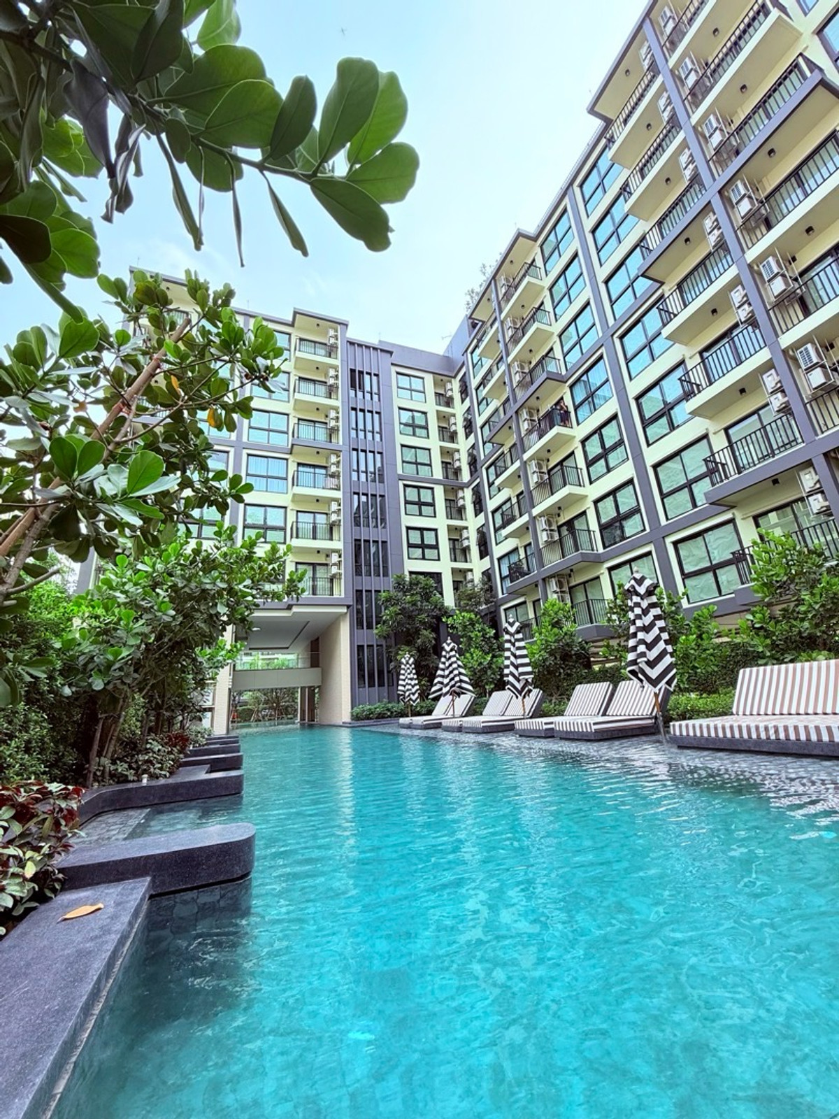 ขายคอนโดบางนา แบริ่ง ลาซาล : 𝐀𝐑𝐋𝐎 𝐋𝐀𝐒𝐀𝐋𝐋𝐄 𝟏𝟕 𝐅𝐑𝐄𝐄 เงินดาวน์ 𝐎 บาท ผ่อนสบายๆ 𝟔,𝟗𝟎𝟎/เดือน พร้อมเข้าอยู่ ห้องใหม่มือ𝟏 จากโครงการโดยตรง 