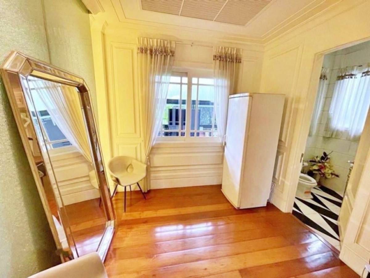 ขายบ้านแจ้งวัฒนะ เมืองทอง : คฤหาสน์หรู ใจกลางเมือง เมืองทองธานี โครงการ 5 ทำเลศักยภาพ ใกล้ทางด่วน–ศูนย์ราชการ–สนามบินดอนเมือง พร้อมเข้าอยู่