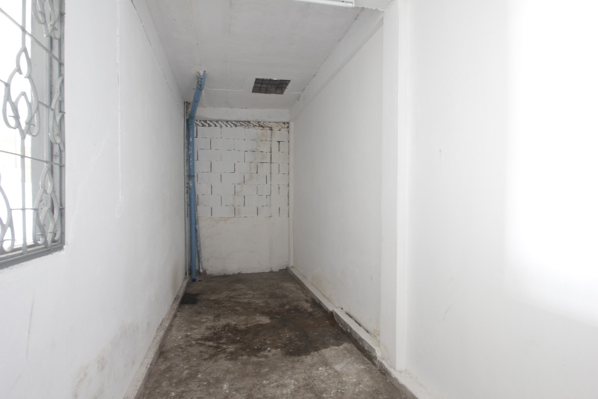 For SaleShop HouseRathburana, Suksawat : Suksawat Daokhanong Commercial Building Near Chom Thong Wutthakat BTS, 3 floors, additions, residential, warehouse, Rama 2 Expressway, Dao Khanong Market, price negotiable.