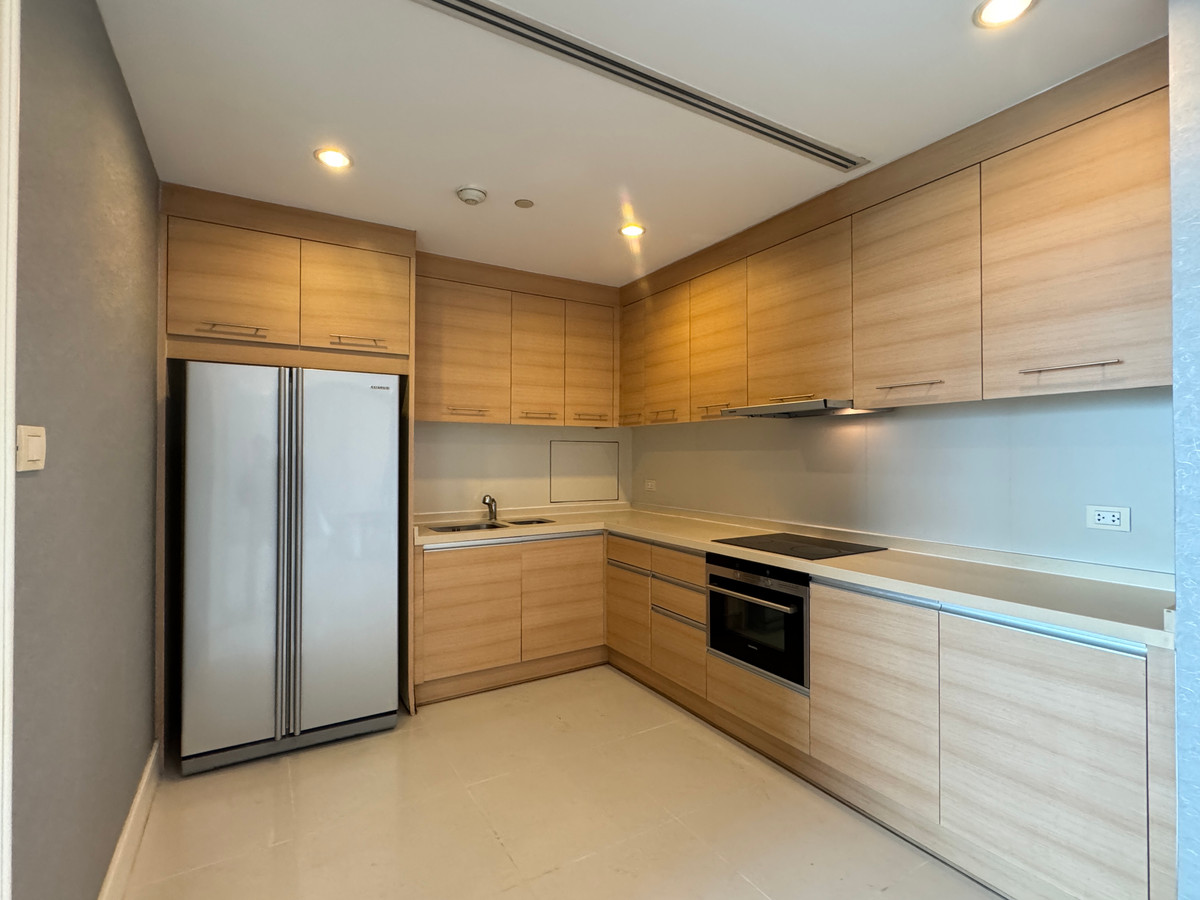 ให้เช่าคอนโดสุขุมวิท อโศก ทองหล่อ : ✨ Luxury Spacious Residence in Aguston Sukhumvit 22 | Large 2-Bedroom with Private Lift Access
