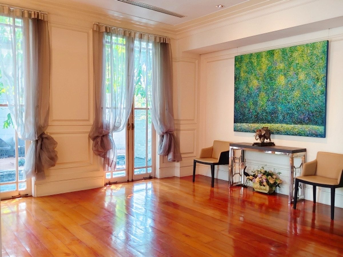 ขายบ้านแจ้งวัฒนะ เมืองทอง : คฤหาสน์หรู ใจกลางเมือง เมืองทองธานี โครงการ 5 ทำเลศักยภาพ ใกล้ทางด่วน–ศูนย์ราชการ–สนามบินดอนเมือง พร้อมเข้าอยู่