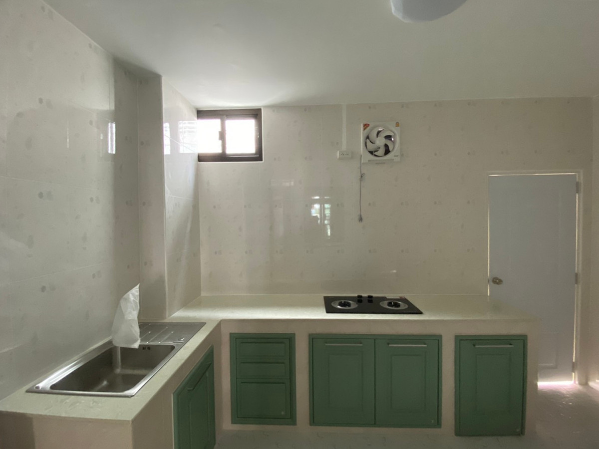 ให้เช่าทาวน์โฮมบางแค เพชรเกษม : ให้เช่า ทาวน์เฮ้าส์ 2 ชั้นสร้างใหม่! ใกล้ BTS เพชรเกษม 48 ทำเลดี เดินทางสะดวก มีเฟอร์นิเจอร์ราคา 16,000 บาท