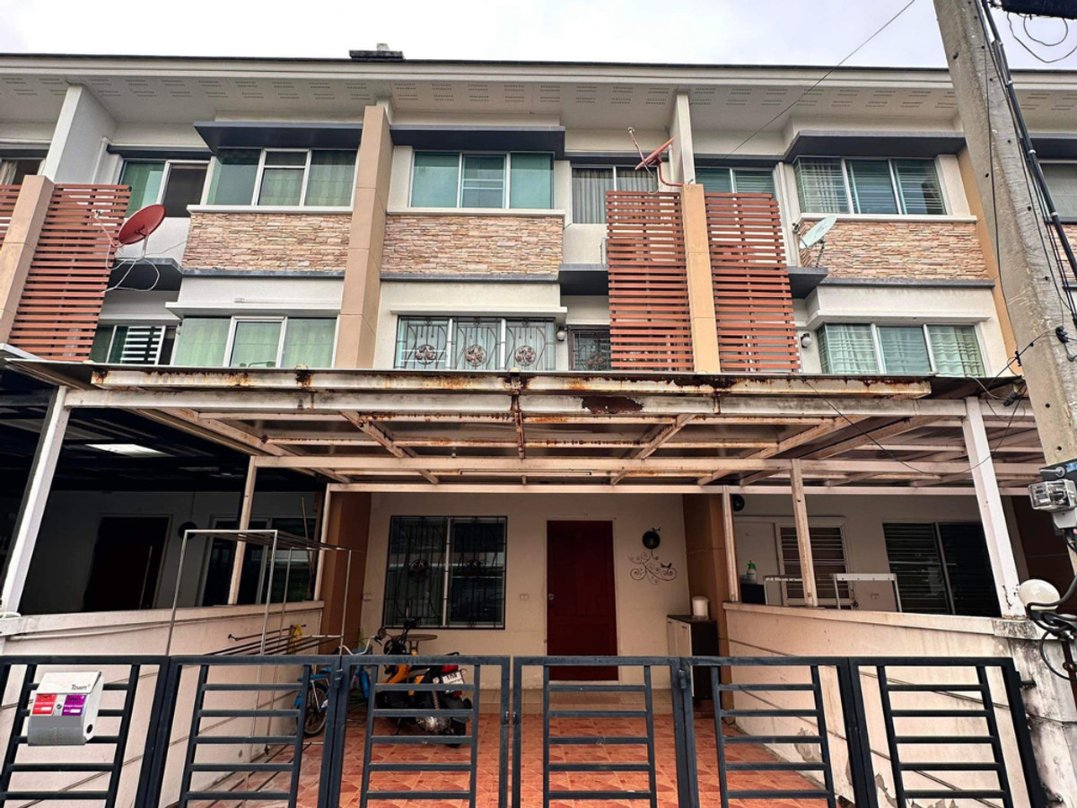 For SaleTownhomeKaset Nawamin,Ladplakao : Town Plus Kaset - Nawamin / 3 Bedrooms (SALE WITH TENENT), Town Plus Kaset - Nawamin / 3 Bedrooms (SALE WITH TENENT) FAHS014