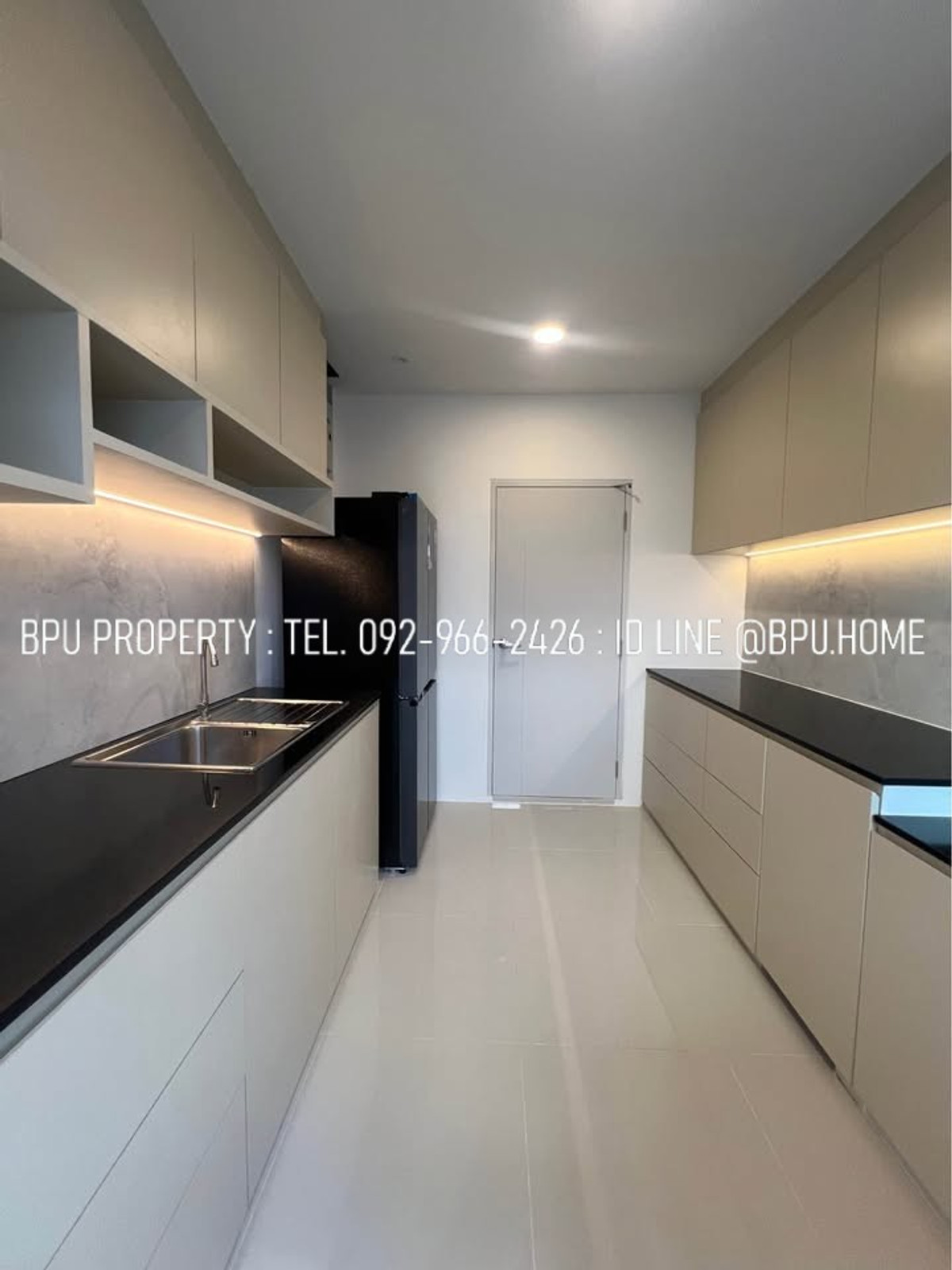 For RentHouseBangna, Bearing, Lasalle : ** 4 Bedrooms Single House for Rent ** Centro Bangna Near Mega Bangna (New Project Phase 2)