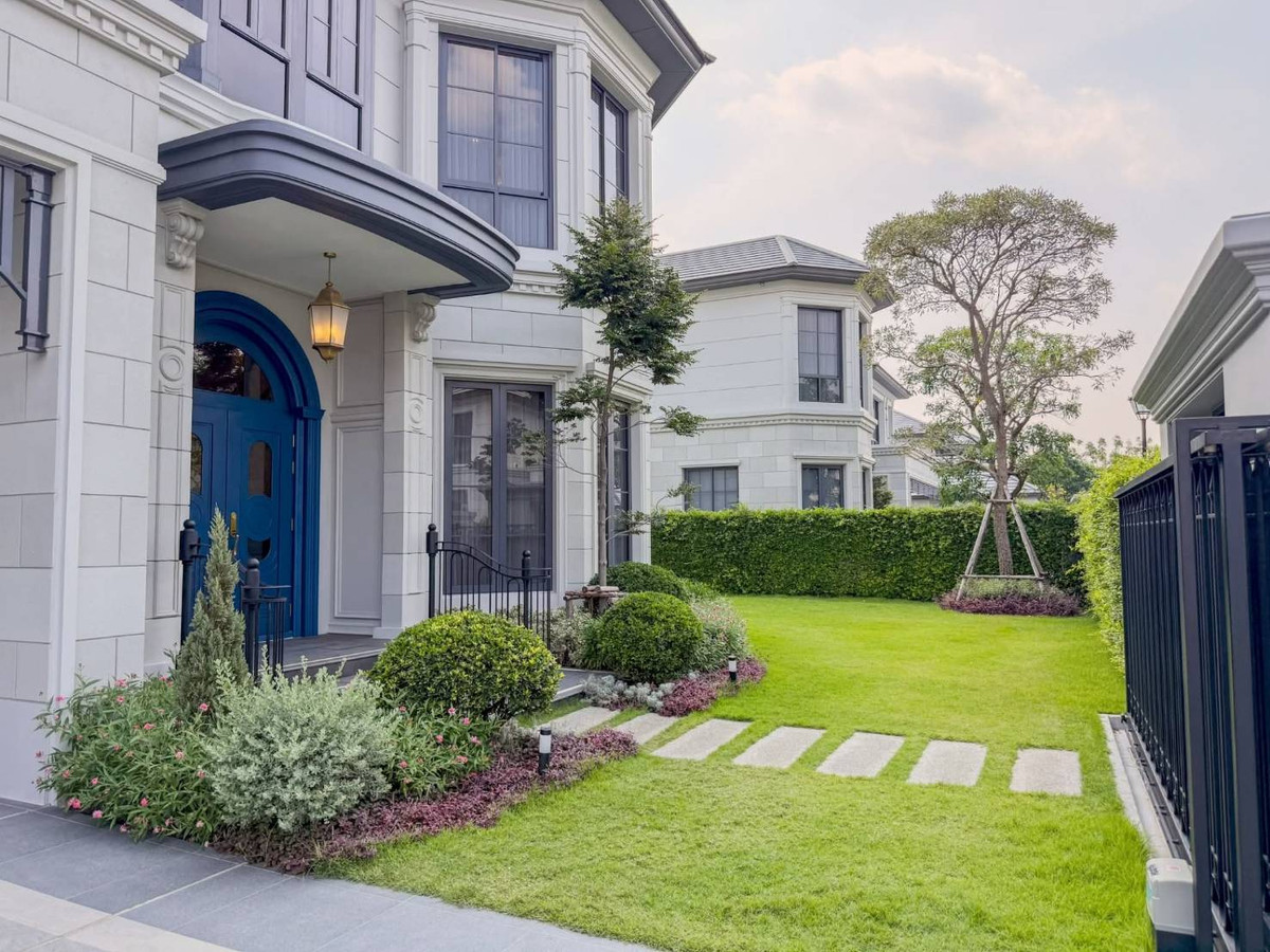 For RentHousePattanakan, Srinakarin : 📌 For sale/rent, luxury house in Narasiri mansion style, Krungthep Kreetha, 2-story detached house, Top Ultra Luxury Collection luxury project from Sansiri.