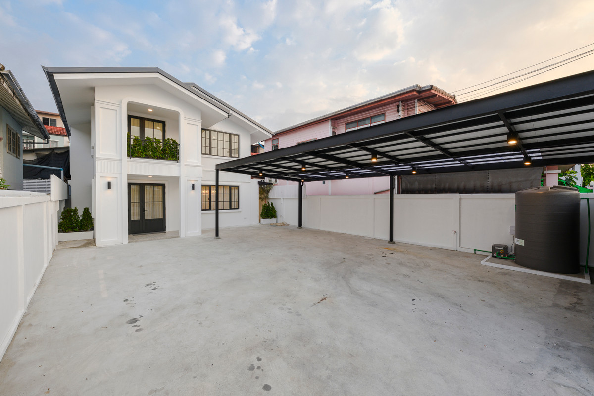 For SaleHouseOnnut, Udomsuk : S2959 Single house for sale, newly decorated, ready to move in, Soi On Nut 44.