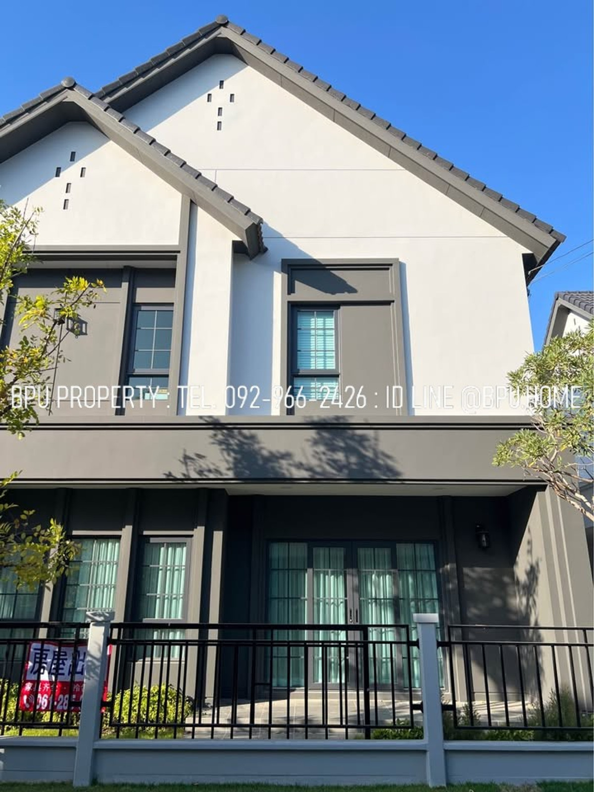 For RentHouseBangna, Bearing, Lasalle : ** 4 Bedrooms Single House for Rent ** Centro Bangna Near Mega Bangna (New Project Phase 2)