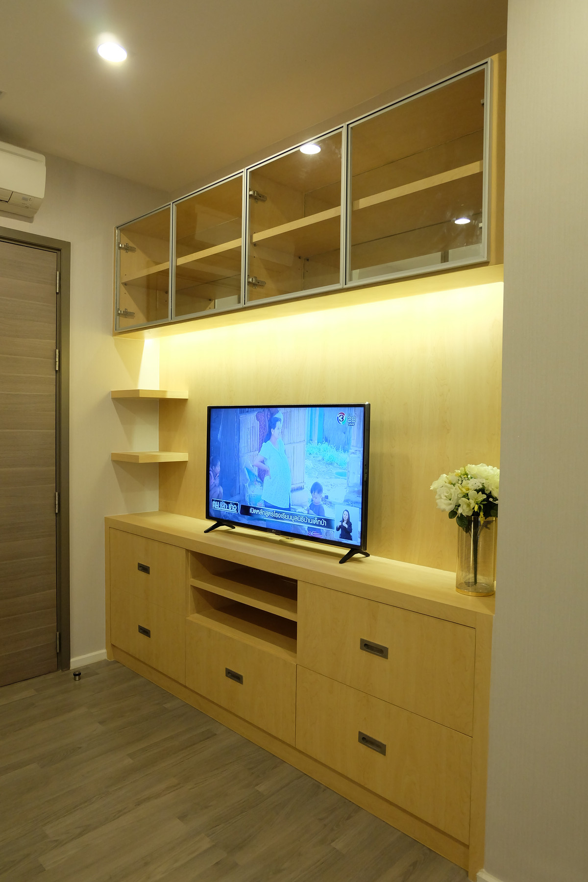 For SaleCondoOnnut, Udomsuk : The Room Sukhumvit 69 / 1 Bedroom (FOR SALE), The Room Sukhumvit 69 / 1 Bedroom (For Sale) JSMN027