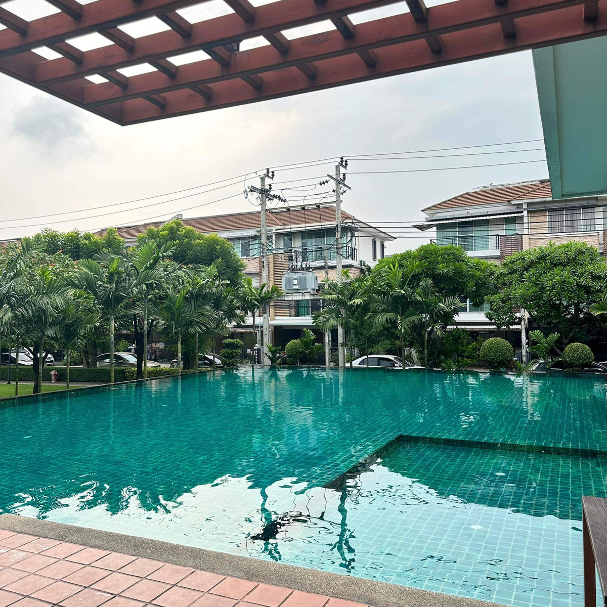 ขายทาวน์โฮมเกษตร นวมินทร์ ลาดปลาเค้า : ทาวน์พลัส เกษตร - นวมินทร์ / 3 ห้องนอน (ขายพร้อมผู้เช่า), Town Plus Kaset - Nawamin / 3 Bedrooms (SALE WITH TENENT) FAHS014