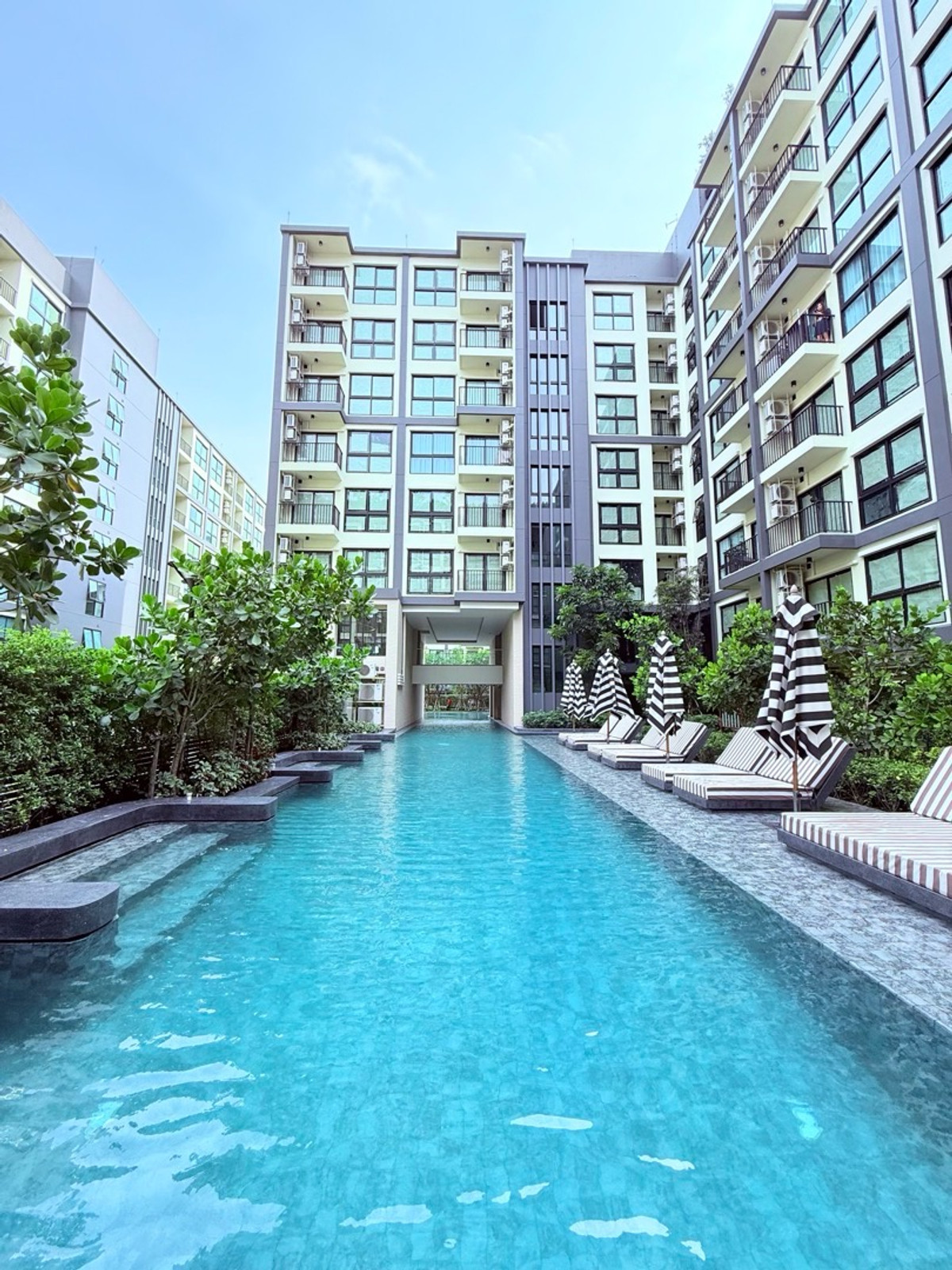 ขายคอนโดบางนา แบริ่ง ลาซาล : 𝐀𝐑𝐋𝐎 𝐋𝐀𝐒𝐀𝐋𝐋𝐄 𝟏𝟕 𝐅𝐑𝐄𝐄 เงินดาวน์ 𝐎 บาท ผ่อนสบายๆ 𝟔,𝟗𝟎𝟎/เดือน พร้อมเข้าอยู่ ห้องใหม่มือ𝟏 จากโครงการโดยตรง 