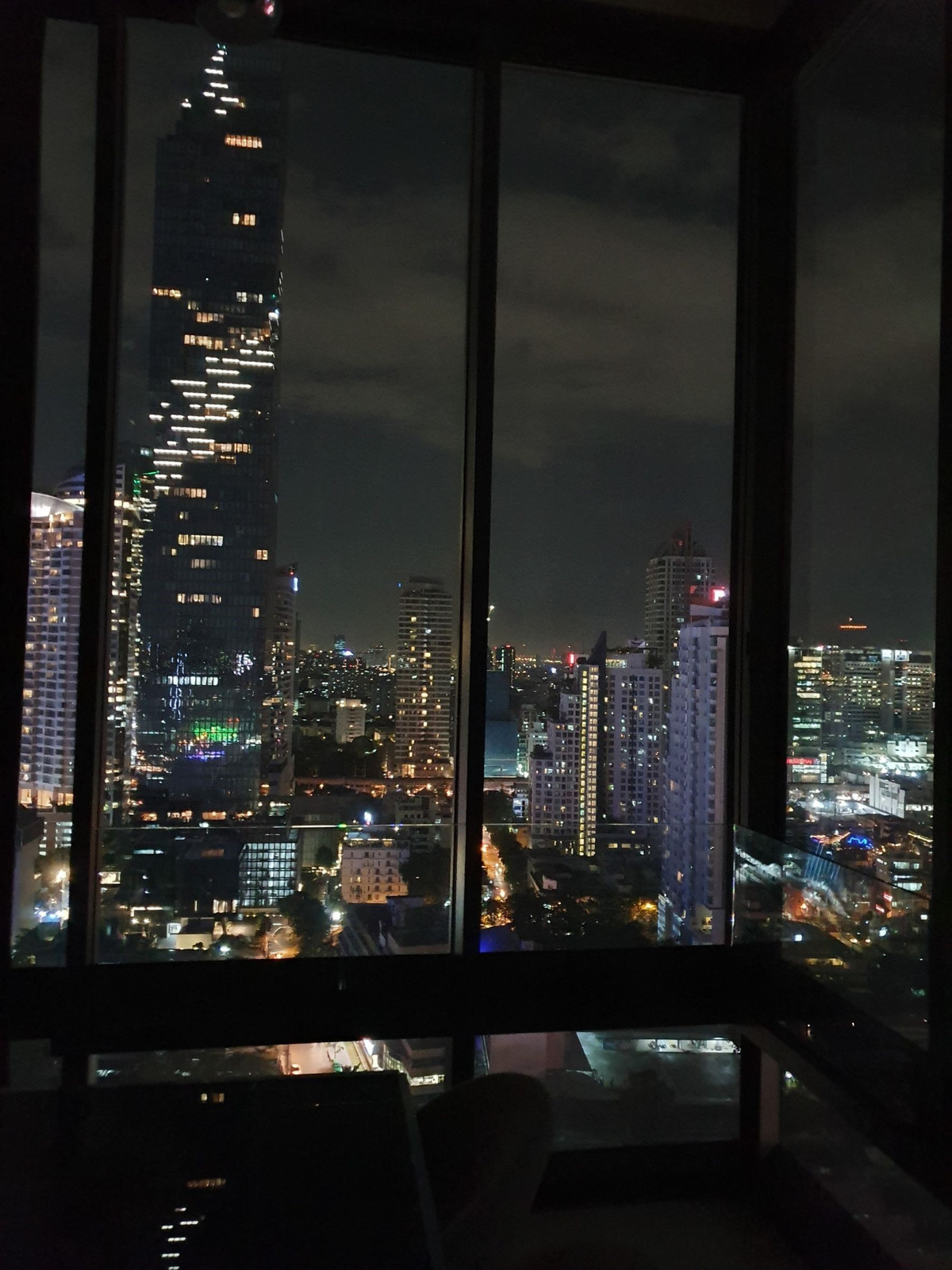 For RentCondoSilom, Saladaeng, Bangrak : ✨ High Floor | Mahanakhon View -- 2 beds