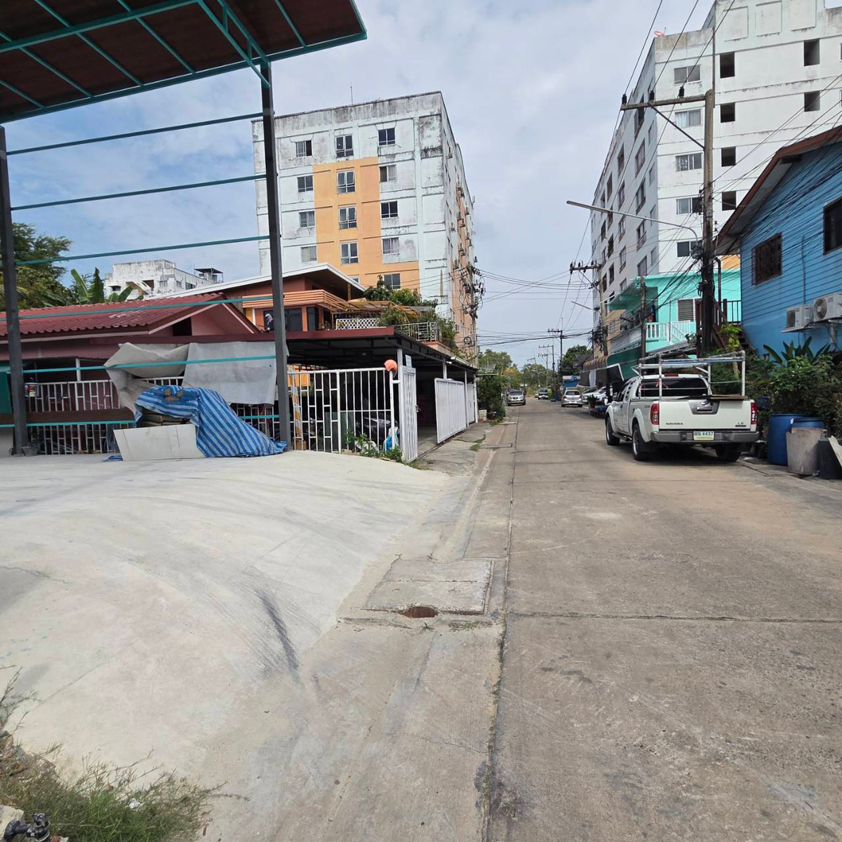 ขายโกดังปทุมธานี รังสิต ธรรมศาสตร์ : ไม่ต้องเช่า!! ขายโกดัง 41.7 ตรว. ซอยชื่นสิทธิ์ ซอยพหลโยธิน62 สราสินีคอนโด ใกล้สถานีรถไฟฟ้าคูคต สถานีคปอ เซฟวันโก รถไฟฟ้าสายสีเขียว