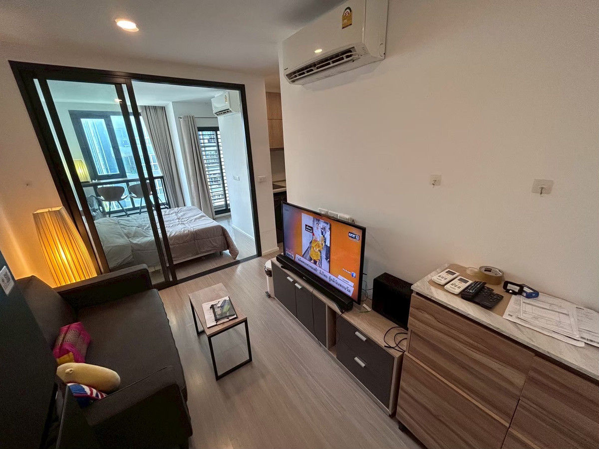 ให้เช่าคอนโดสะพานควาย จตุจักร : 🏙️ ปล่อยเช่าคอนโด เดนิม จตุจักร (Denim Jatujak) ห้องสวย พร้อมเข้าอยู่! 🏙️ ว่างวันที่ 4 มิถุนายน 2569 ท่านใดกำลังมองหาที่พักโซนจตุจักร ทำเลดี เดินทางสะดวก ห้ามพลาดครับ!