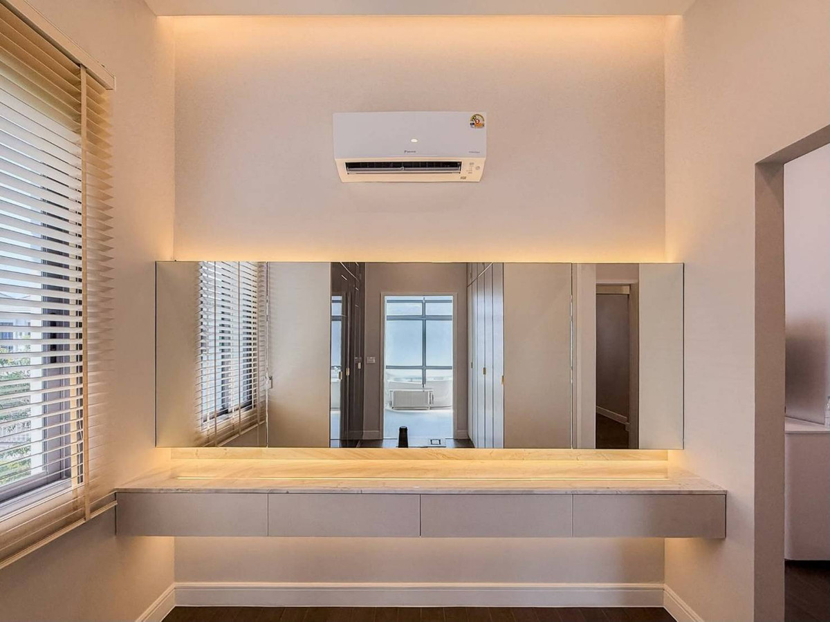 For RentHousePattanakan, Srinakarin : 📌 For sale/rent, luxury house in Narasiri mansion style, Krungthep Kreetha, 2-story detached house, Top Ultra Luxury Collection luxury project from Sansiri.