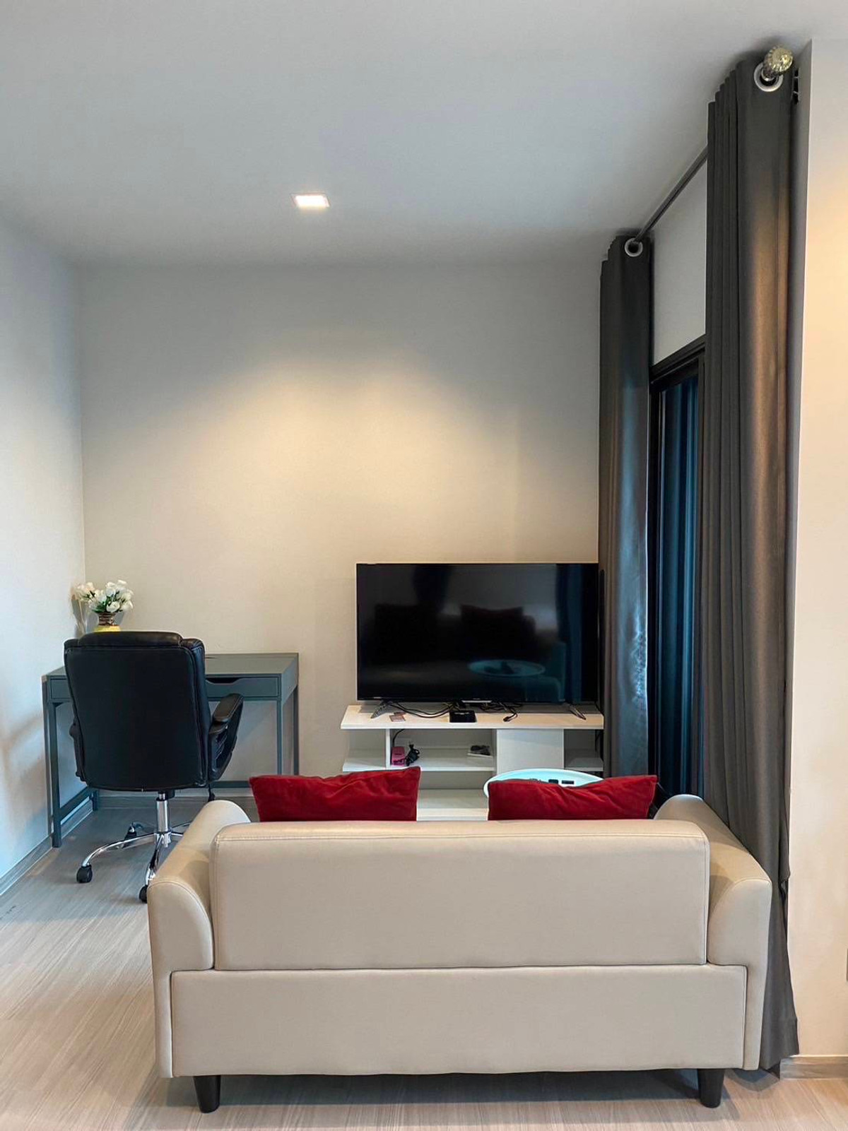 ให้เช่าคอนโดพระราม 9 เพชรบุรีตัดใหม่ RCA : ให้เช่าคอนโด Life Asoke Rama9 คอนโดแต่งครบพร้อมเข้าอยู่ใกล้รถไฟฟ้าMRTพระราม9เดินทางสะดวก!!