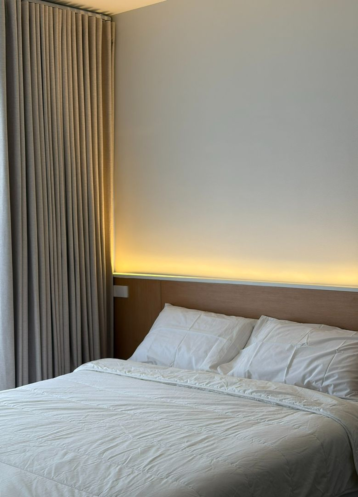 For RentCondoYothinpattana,CDC : For rent: Noble Create, 11th floor, Building E.