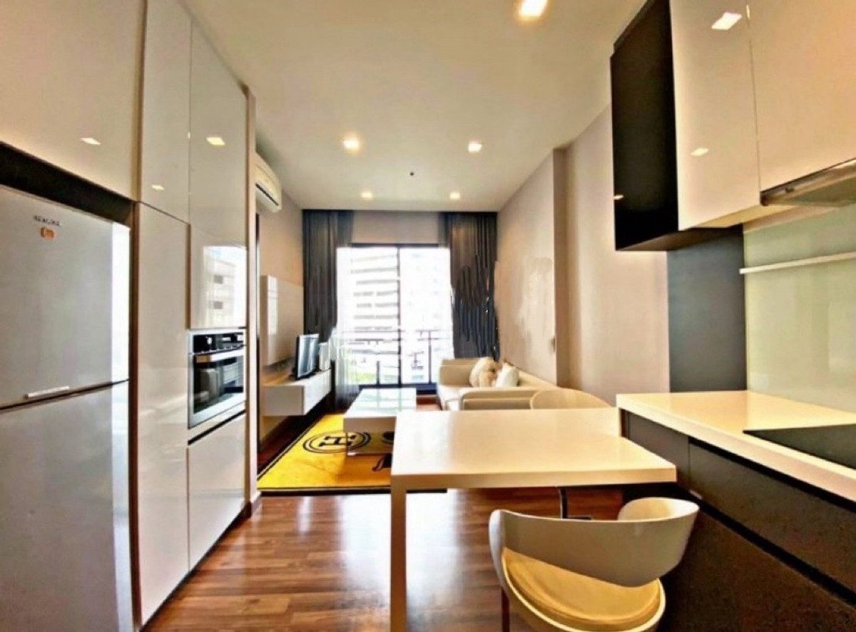 ขายคอนโดรัชดา ห้วยขวาง : ราคาโคตรดี Ivy ampio ขายแค่ 5.25m ห้องใหญ่ 44sqm วิวดี ใกล้ mrt ศูนย์วัฒฯ ผู้เช่าย้ายออก เมษา สนใจนัดชม 064-6696547 มินนี่