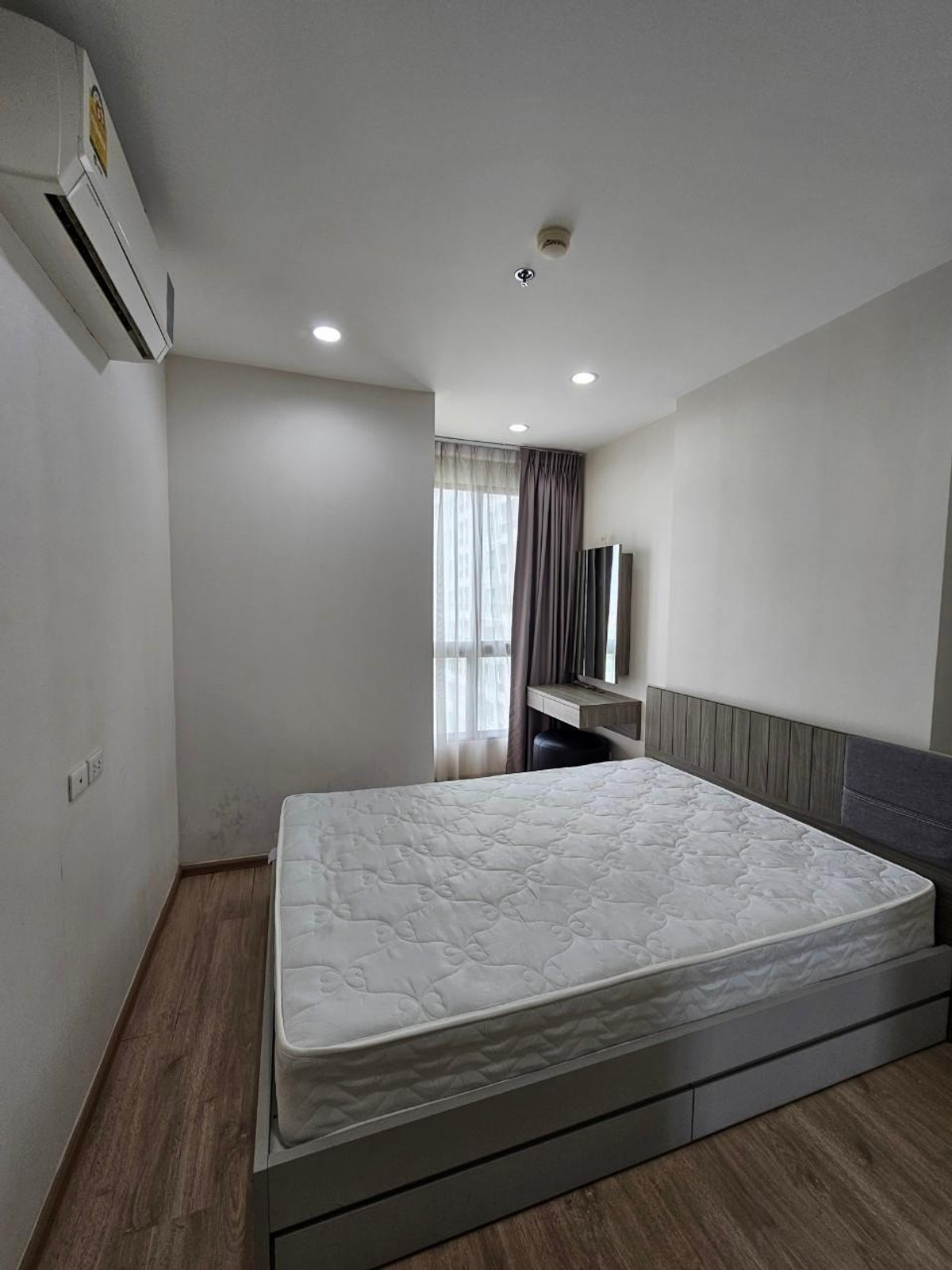 ให้เช่าคอนโดท่าพระ ตลาดพลู วุฒากาศ : ว่างให้เช่า Ideo Sathorn Thapra ห้องใหญ่ ใกล้รถไฟฟ้า แหล่งของกิน เดินทางง่าย นัดชมโทร / ไลน์ได้เลยค่ะ