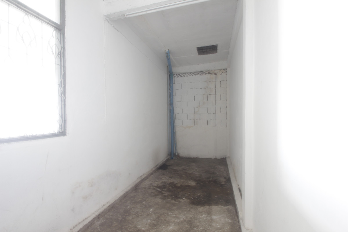 For SaleShop HouseRathburana, Suksawat : Suksawat Daokhanong Commercial Building Near Chom Thong Wutthakat BTS, 3 floors, additions, residential, warehouse, Rama 2 Expressway, Dao Khanong Market, price negotiable.