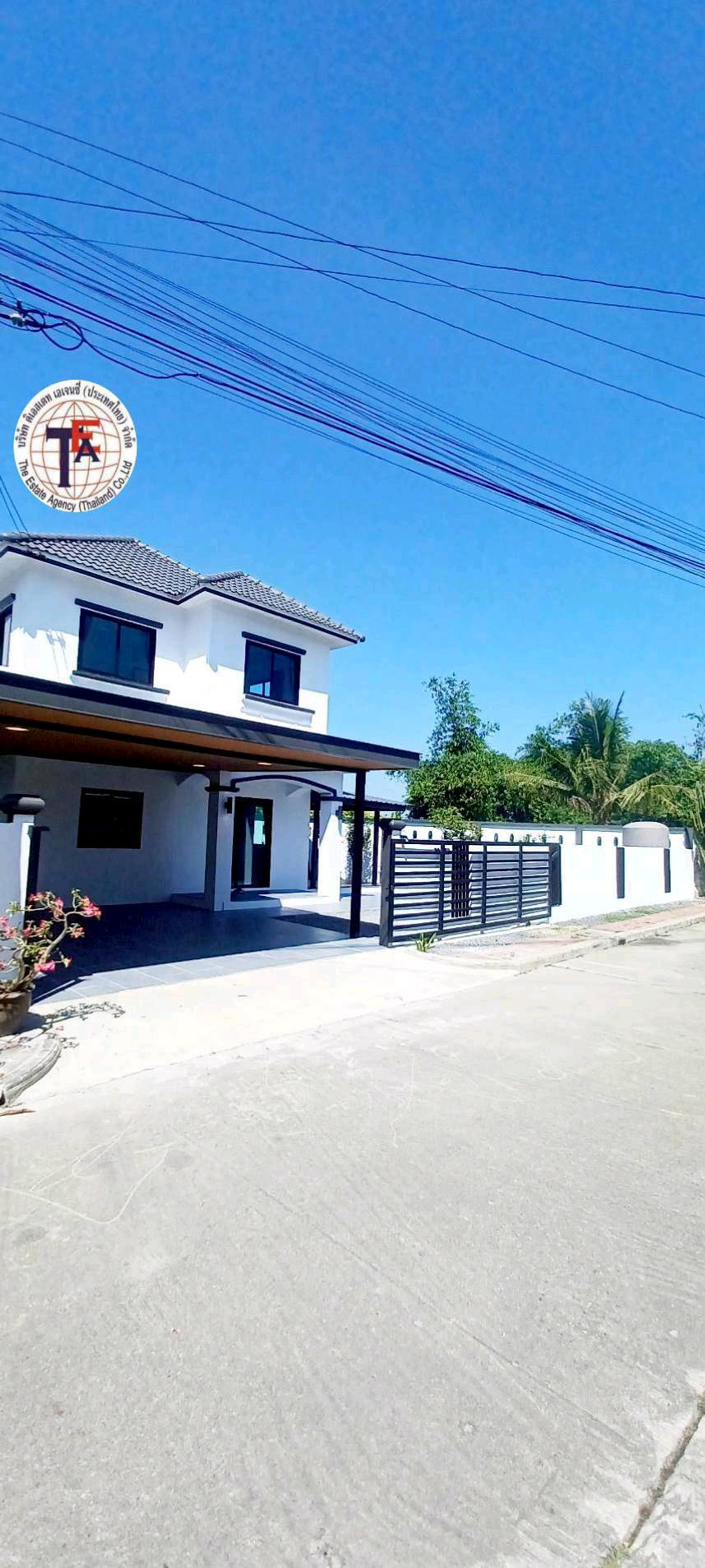 For SaleHouseMin Buri, Romklao : 2-story detached house for sale, KC Greenville Village, Mitmaitri 10/1, Nong Chok, Nong Chok Government Center. Nong Chok Phitthayanusorn School, Minburi Market, Mahanakorn University of Technology, Ramintra, Suwinthawong, Ekamai-Ramintra Expressway.