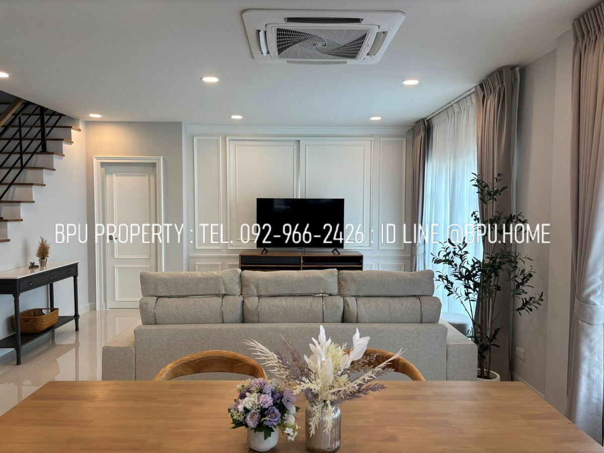 For RentHouseBangna, Bearing, Lasalle : ** 4 Bedrooms Single House for Rent ** Centro Bangna Near Mega Bangna (New Project Phase 2)