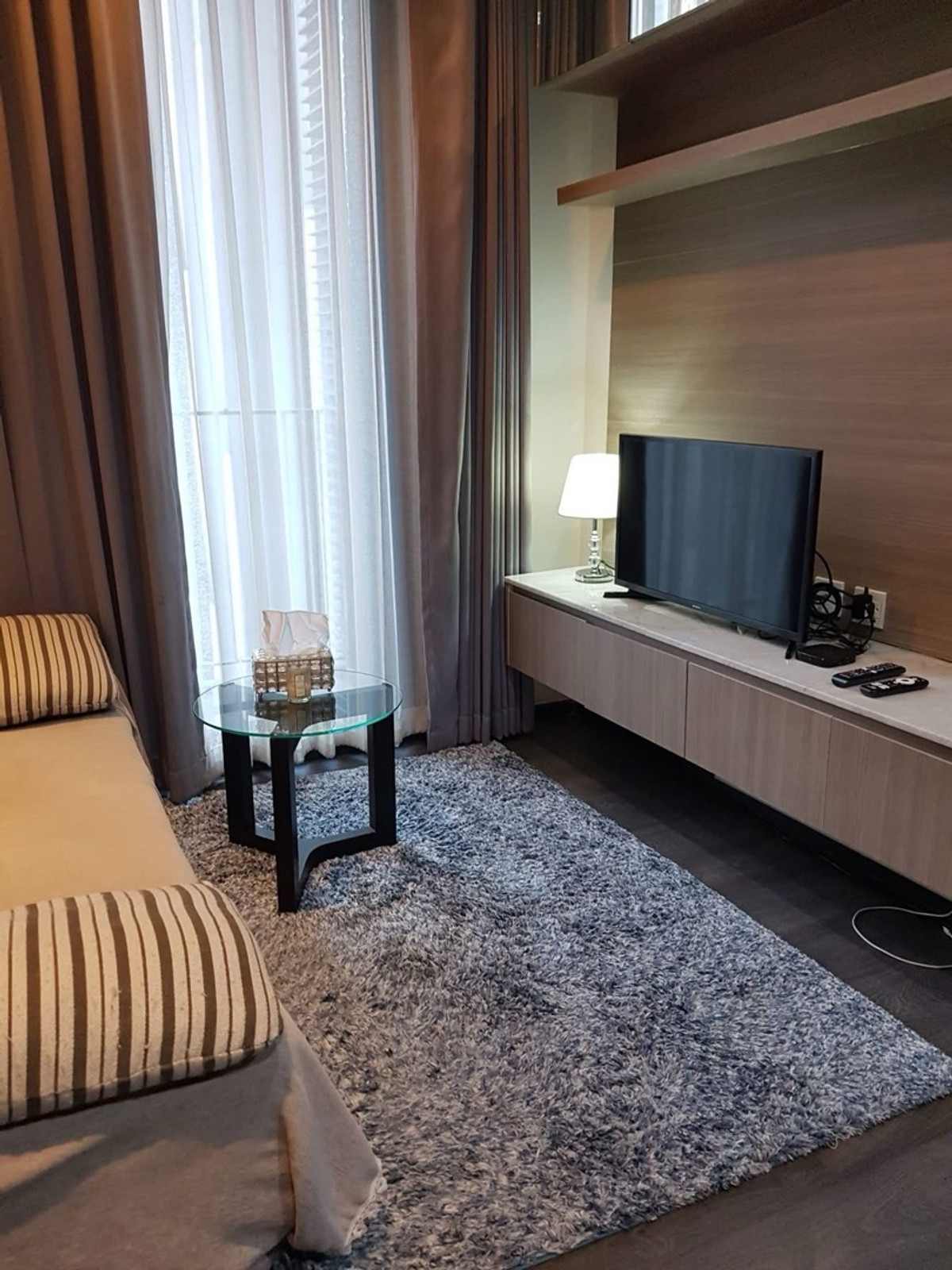 ให้เช่าคอนโดสุขุมวิท อโศก ทองหล่อ : ให้เช่า The edge sukhumvit 23 