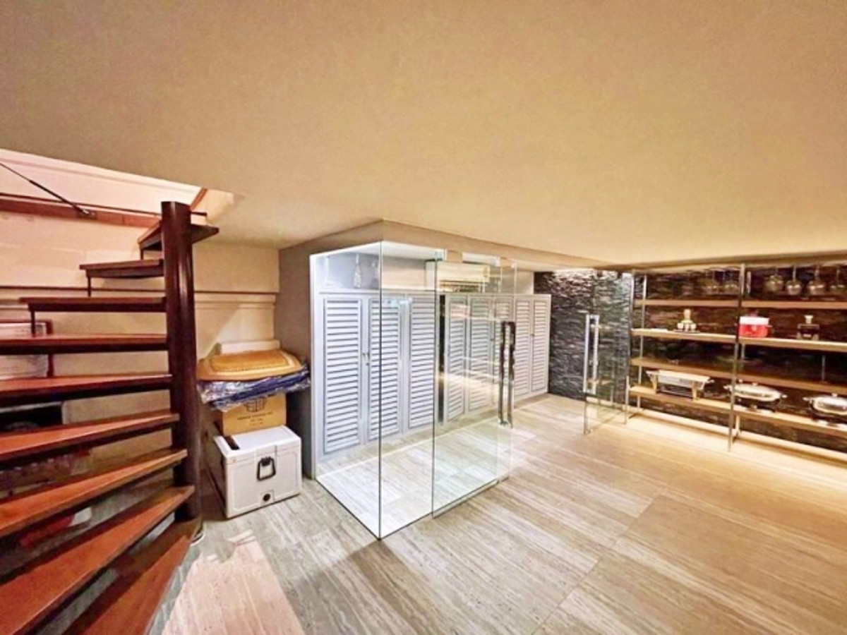 ขายบ้านแจ้งวัฒนะ เมืองทอง : คฤหาสน์หรู ใจกลางเมือง เมืองทองธานี โครงการ 5 ทำเลศักยภาพ ใกล้ทางด่วน–ศูนย์ราชการ–สนามบินดอนเมือง พร้อมเข้าอยู่