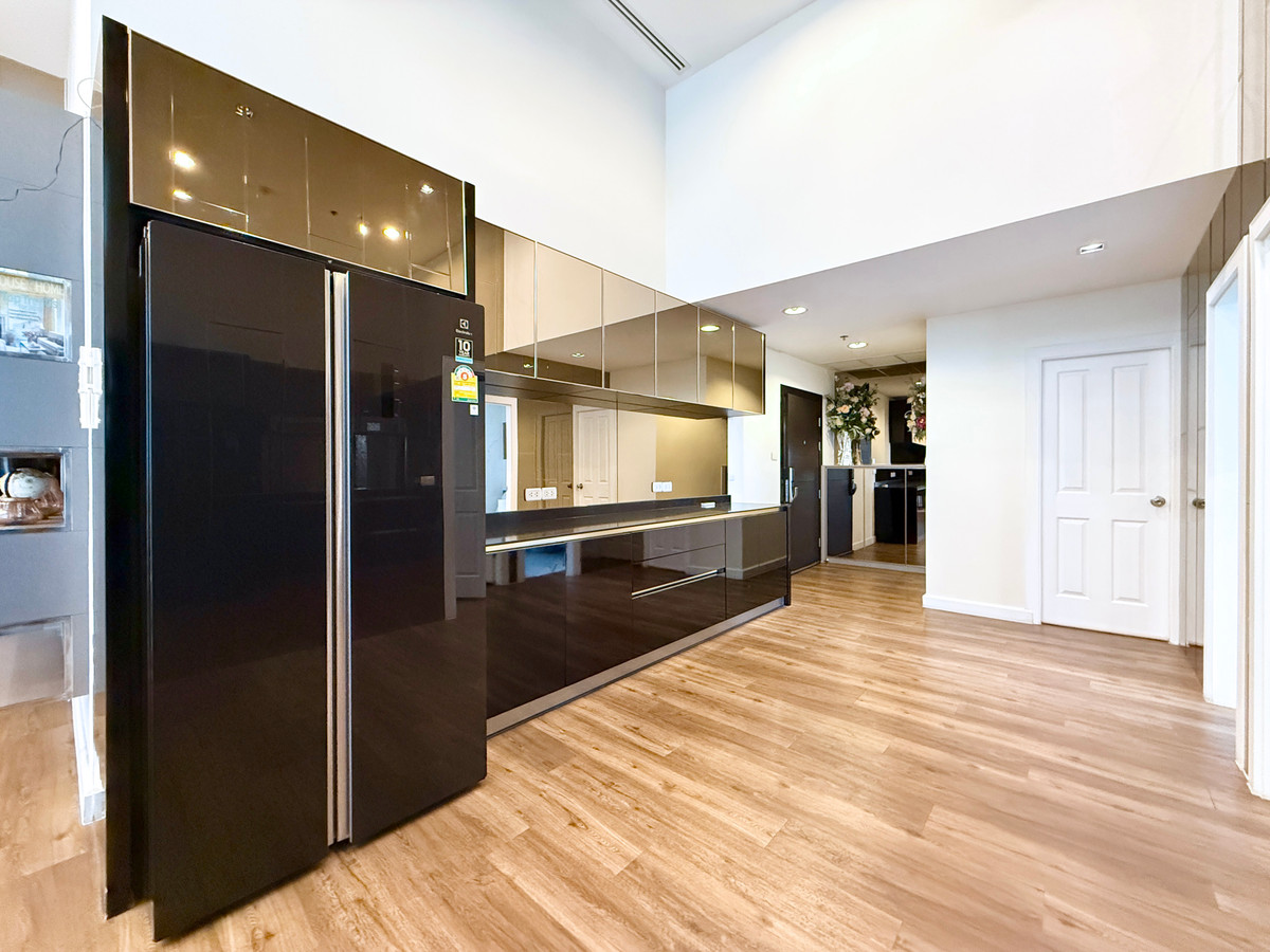 ให้เช่าคอนโดพระราม 9 เพชรบุรีตัดใหม่ RCA : 🚀 Belle Grand พระราม9 - 147ตรม. Penthouse เพดานสูง Clip(4K) 092-545-6151 (ทีม)