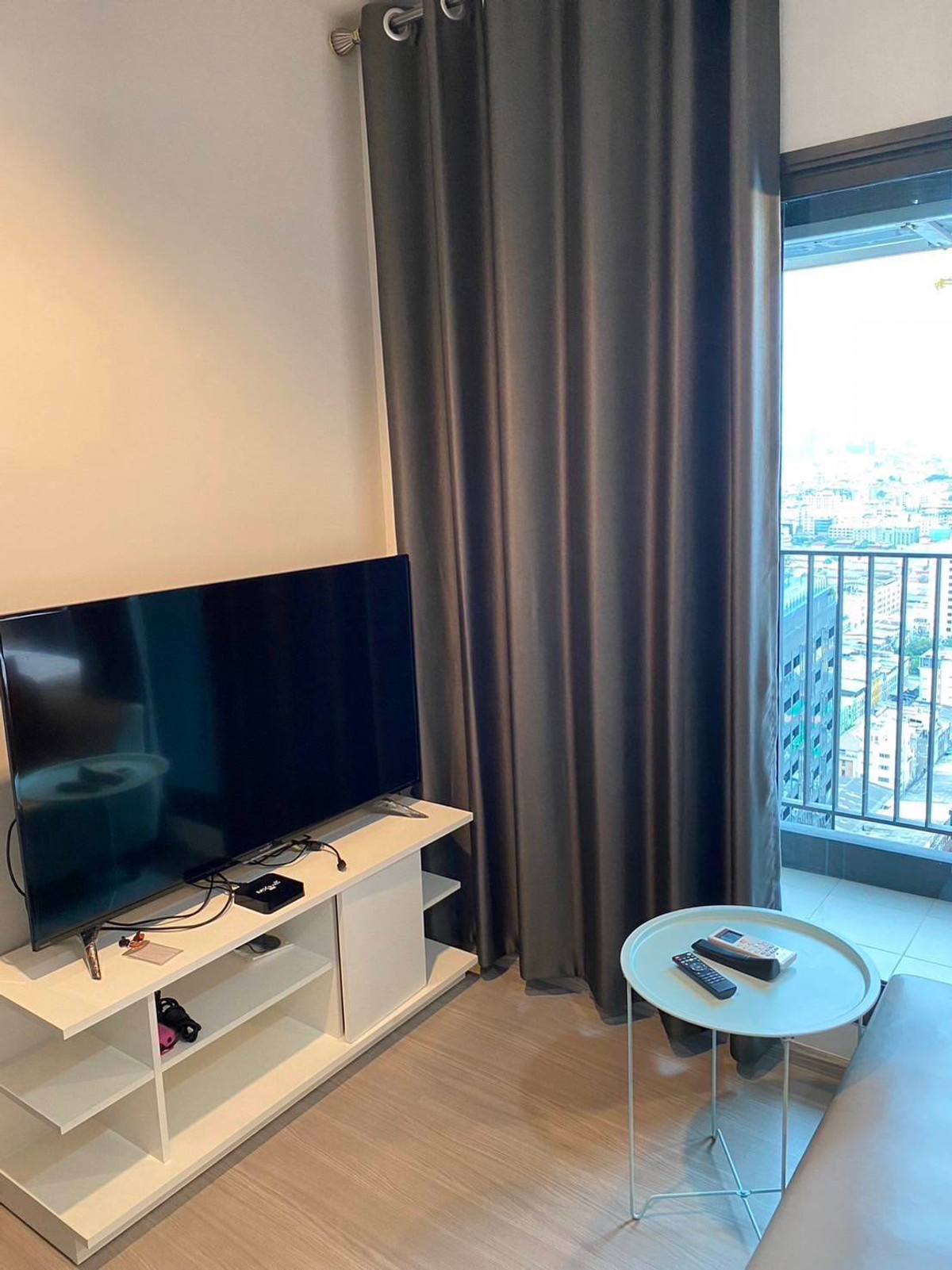 ให้เช่าคอนโดพระราม 9 เพชรบุรีตัดใหม่ RCA : ให้เช่าคอนโด Life Asoke Rama9 คอนโดแต่งครบพร้อมเข้าอยู่ใกล้รถไฟฟ้าMRTพระราม9เดินทางสะดวก!!