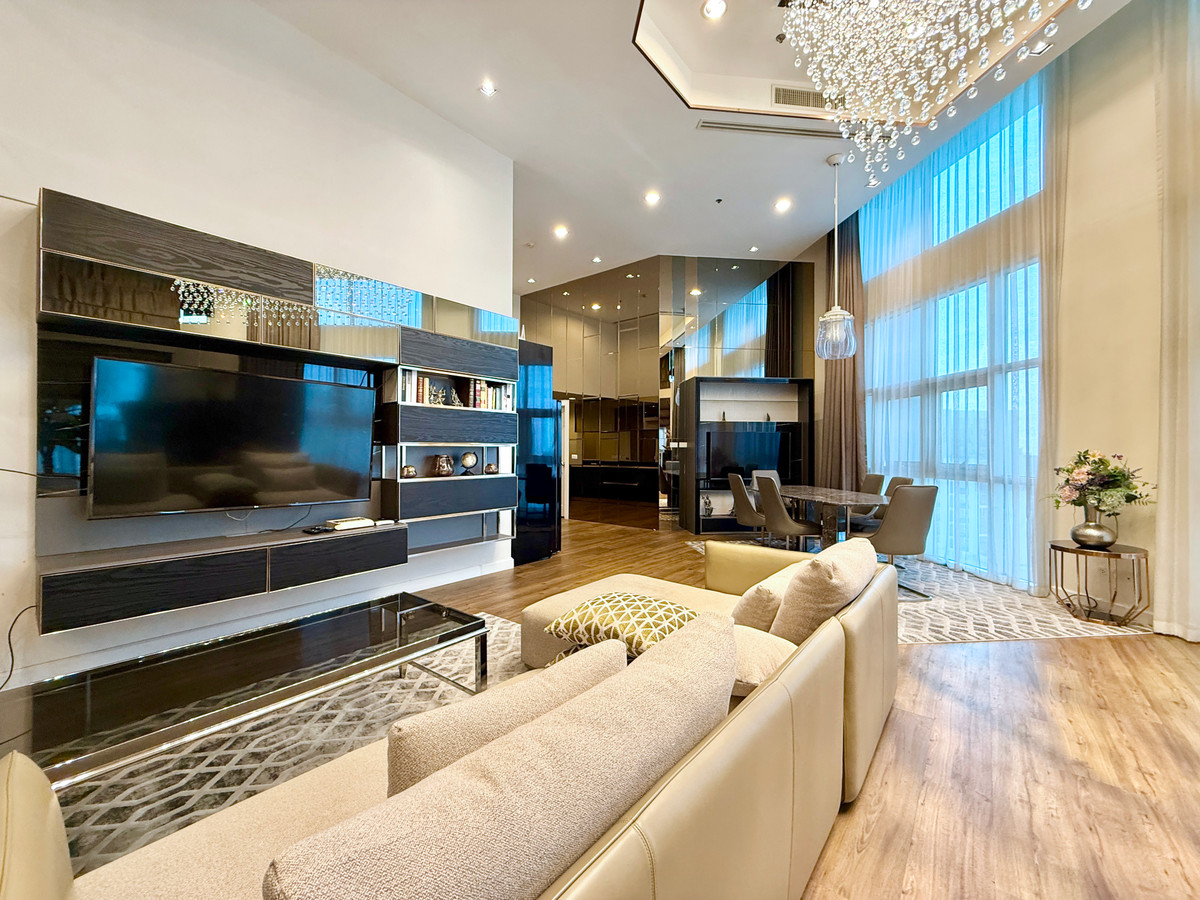 ให้เช่าคอนโดพระราม 9 เพชรบุรีตัดใหม่ RCA : 🚀 Belle Grand พระราม9 - 147ตรม. Penthouse เพดานสูง Clip(4K) 092-545-6151 (ทีม)