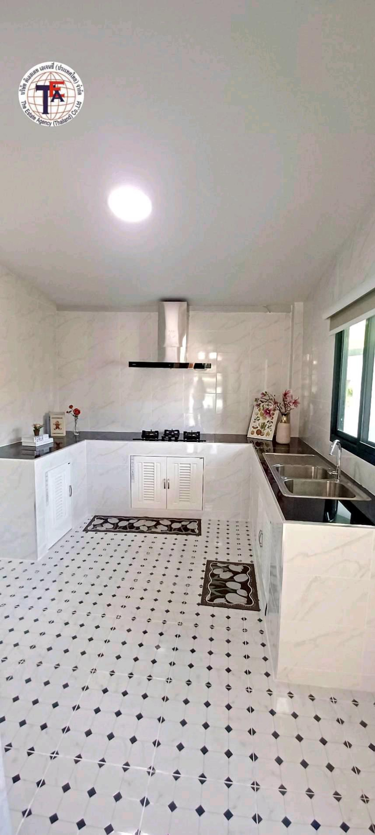 For SaleHouseMin Buri, Romklao : 2-story detached house for sale, KC Greenville Village, Mitmaitri 10/1, Nong Chok, Nong Chok Government Center. Nong Chok Phitthayanusorn School, Minburi Market, Mahanakorn University of Technology, Ramintra, Suwinthawong, Ekamai-Ramintra Expressway.