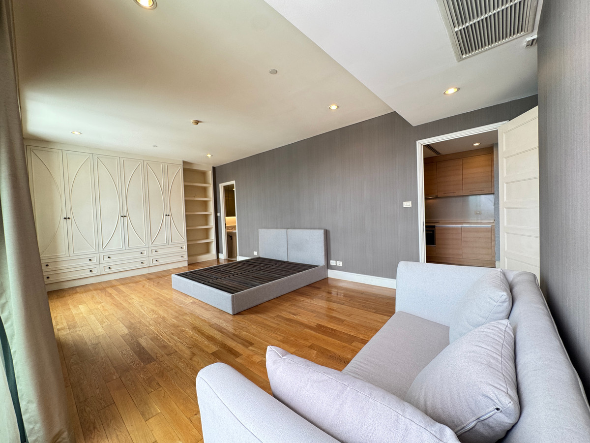 ให้เช่าคอนโดสุขุมวิท อโศก ทองหล่อ : ✨ Luxury Spacious Residence in Aguston Sukhumvit 22 | Large 2-Bedroom with Private Lift Access