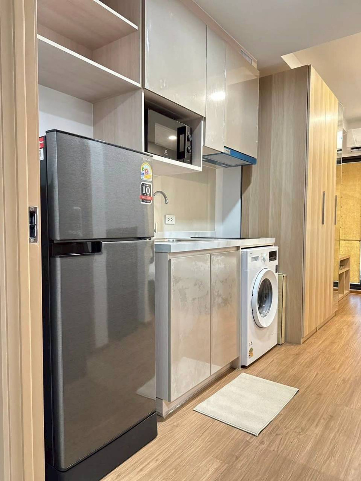 For RentCondoRamkhamhaeng, Hua Mak : ✅ LVR161 ✅ Line : @p2nproperty